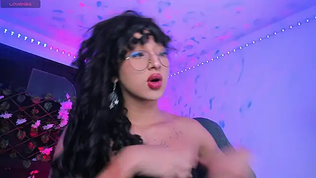 Heka Prudence online show from 01.23.25