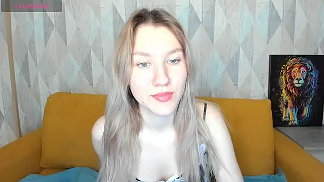 Snapshot of Mariel_Brown chatting on 01.04.25 Mariel Brown online show from 01.04.25