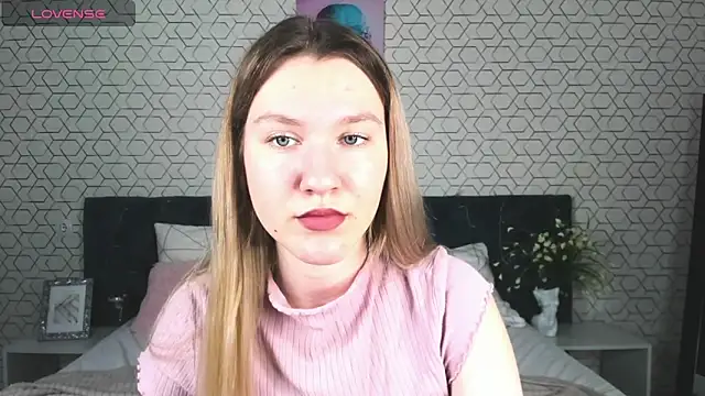 Snapshot of Mariel_Brown chatting on 01.06.25 Mariel Brown online show from 01.06.25