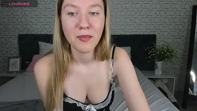 Snapshot of Mariel_Brown chatting on 01.12.25 Mariel Brown online show from 01.12.25