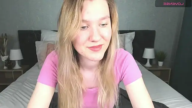 Snapshot of Mariel_Brown chatting on 01.24.25 Mariel Brown online show from 01.24.25