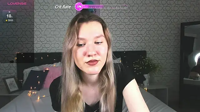 Snapshot of Mariel_Brown chatting on 02.08.25 Mariel Brown online show from 02.08.25
