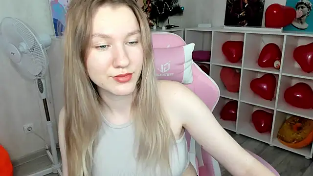 Snapshot of Mariel_Brown chatting on 02.12.25 Mariel Brown online show from 02.12.25