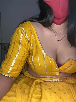 ZARINA JACK online show from 12.11.24