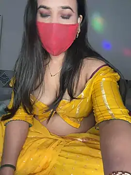 ZARINA JACK online show from 12.12.24