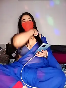 ZARINA JACK online show from 12.15.24