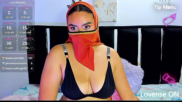 Mia Hajar online show from 12.06.24