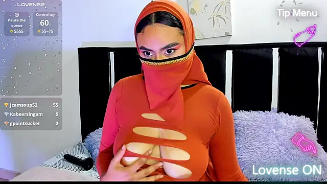 Mia Hajar online show from 12.09.24