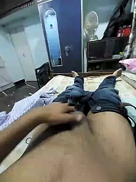 Snapshot of Dexiboy chatting on 12.11.24 Dexiboy online show from 12.11.24