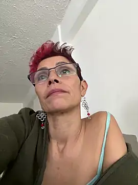 MireyaTorresGu online show from 02.18.25