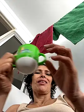 MireyaTorresGu online show from 11.21.25