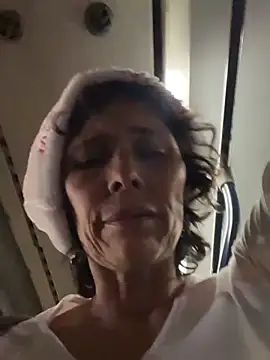 MireyaTorresGu online show from 12.19.25