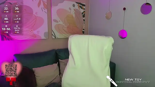 MiaDlucca online show from 02.03.25