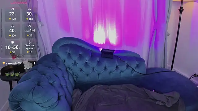 MiaDlucca online show from 02.23.25