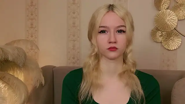 NaomiLoys online show from 11.12.25