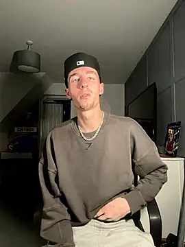 MikesWood21 online show from 12.02.24
