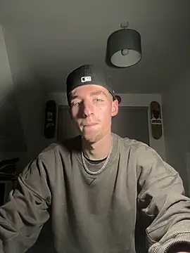 MikesWood21 online show from 12.02.24