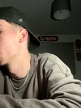 MikesWood21 online show from 12.03.24