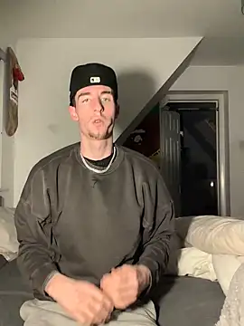MikesWood21 online show from 01.10.25