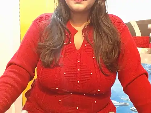 Snapshot of queen_cute chatting on 01.08.25 queen cute online show from 01.08.25