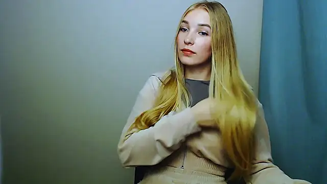 Queen ofLove online show from 11.28.25