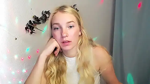 Queen ofLove online show from 05.27.26