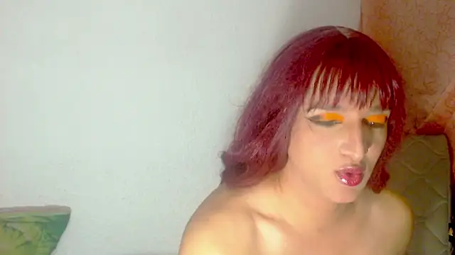 Snapshot of alexandrasexy32 chatting on 12.22.24 alexandrasexy32 online show from 12.22.24
