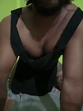 Snapshot of mikemacluffy chatting on 04.05.26 mikemacluffy online show from 04.05.26