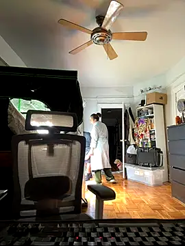 TacosSenpai online show from 10.10.25