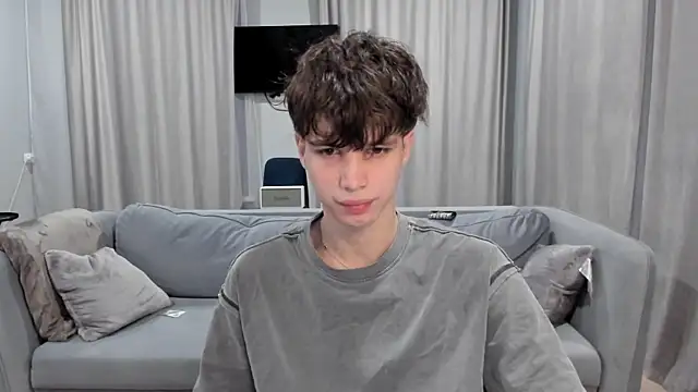 Snapshot of Im_Shine_Guy chatting on 12.16.24 Im Shine Guy online show from 12.16.24