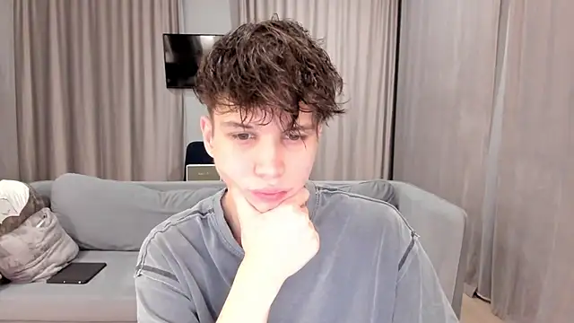 Snapshot of Im_Shine_Guy chatting on 12.26.24 Im Shine Guy online show from 12.26.24