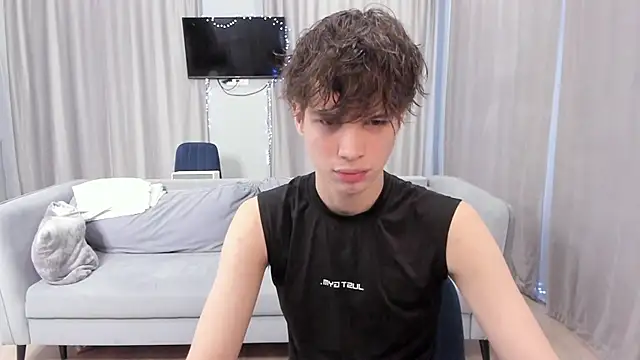 Snapshot of Im_Shine_Guy chatting on 01.15.25 Im Shine Guy online show from 01.15.25