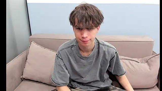 Snapshot of Im_Shine_Guy chatting on 10.16.25 Im Shine Guy online show from 10.16.25