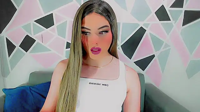 Snapshot of Nicky_loveex chatting on 02.14.25 Nicky loveex online show from 02.14.25