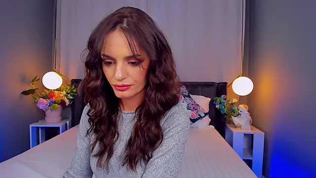 Snapshot of CarlaWhite chatting on 10.10.25 CarlaWhite online show from 10.10.25