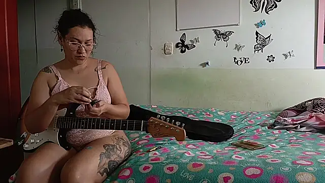 luxandracon23 online show from 01.13.25