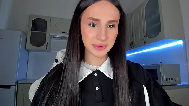 Kim Oberlin  online show from 02.05.26