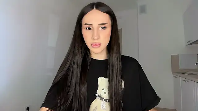 Kim Oberlin  online show from 03.27.26