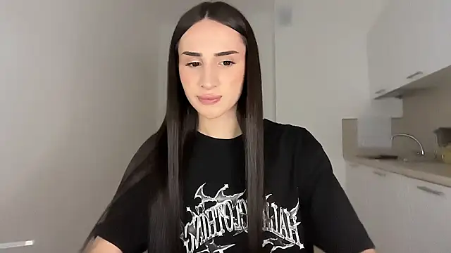 Kim Oberlin  online show from 04.14.26