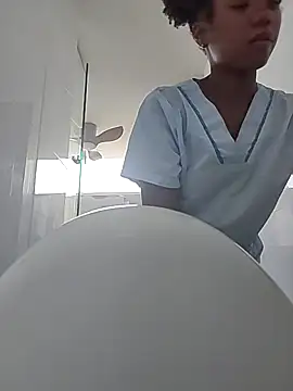 AriLennox  online show from 03.04.26