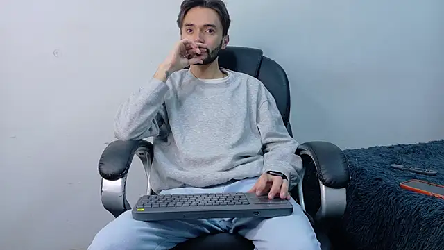 jakemagnus online show from 10.30.25