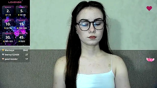 AminaLuxuryy online show from 12.07.24