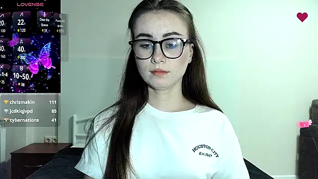 AminaLuxuryy online show from 12.09.24