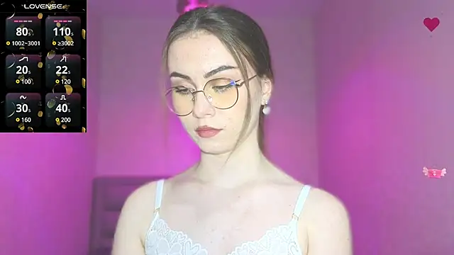 AminaLuxuryy online show from 02.02.25