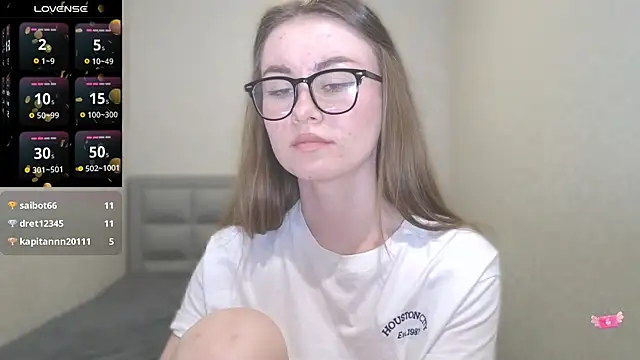 AminaLuxuryy online show from 03.06.25
