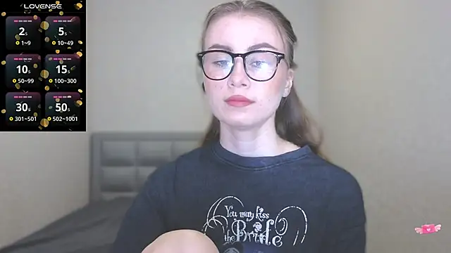 AminaLuxuryy online show from 03.17.25