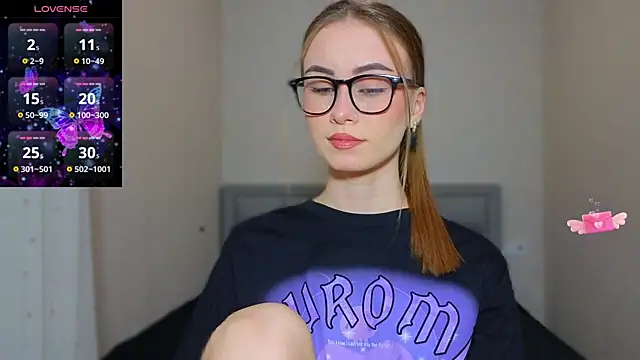AminaLuxuryy online show from 09.09.25