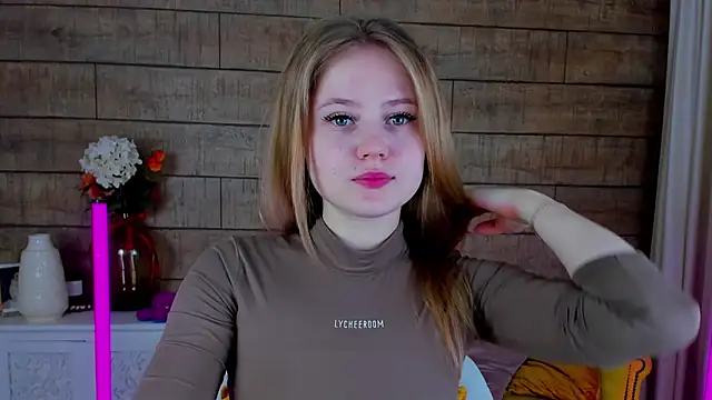 SelinSwarovski online show from 02.22.25