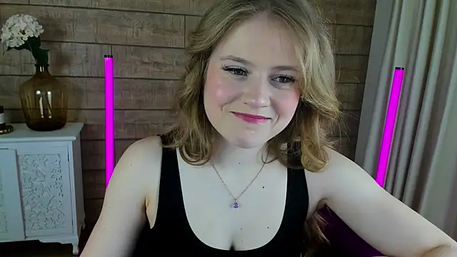 SelinSwarovski online show from 03.14.25