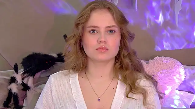 SelinSwarovski online show from 10.29.25